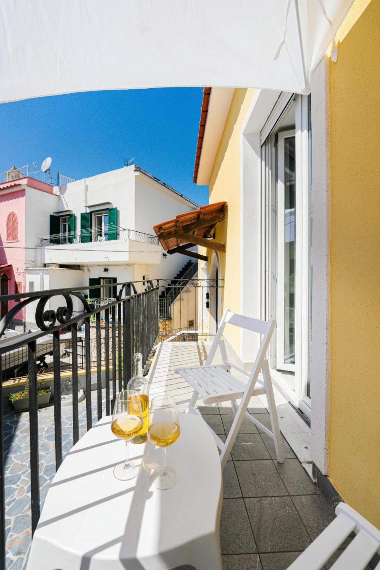 Ciraccio Apartments Procida Extérieur photo